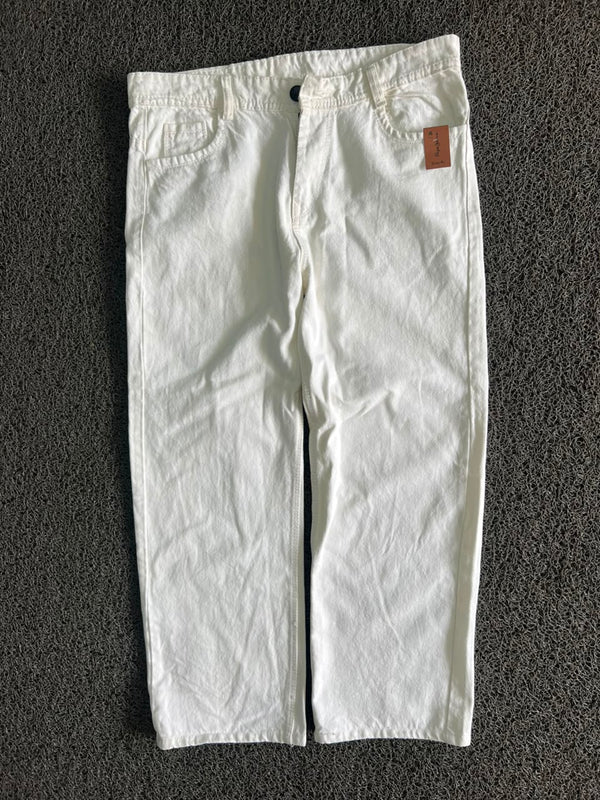 White Straight Fit Denim Jeans – High-Waist Casual Full-Length Pants