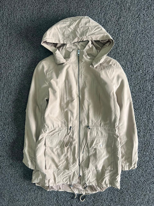 Vintage Hooded Utility Cargo Jacket with Zip Closure and Adjustable Drawstring Waist