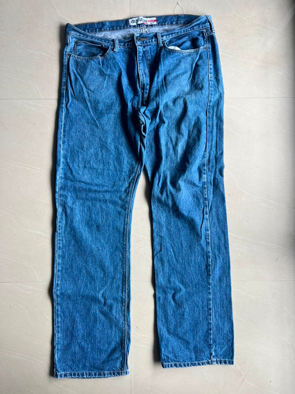Vintage Blue Wash Straight Leg Denim Jeans