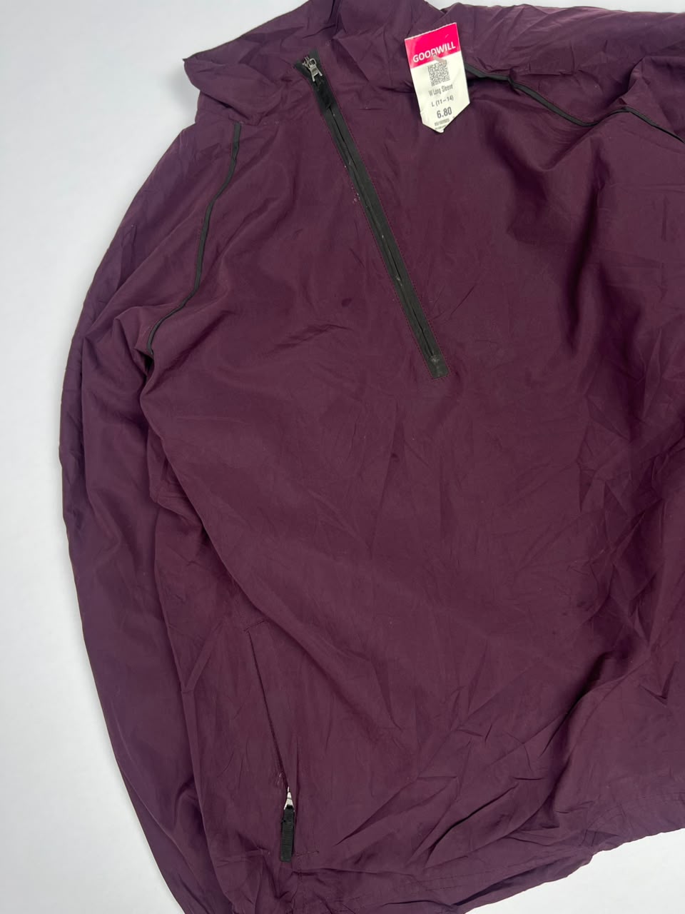 Quarter-Zip Lightweight Windbreaker Jacket with High Neck and Zip Pockets