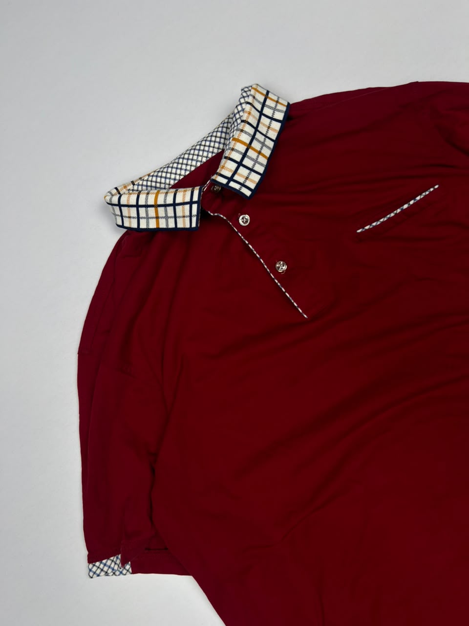 Short-Sleeve Polo T-Shirt with Checkered Collar and Cuff Details