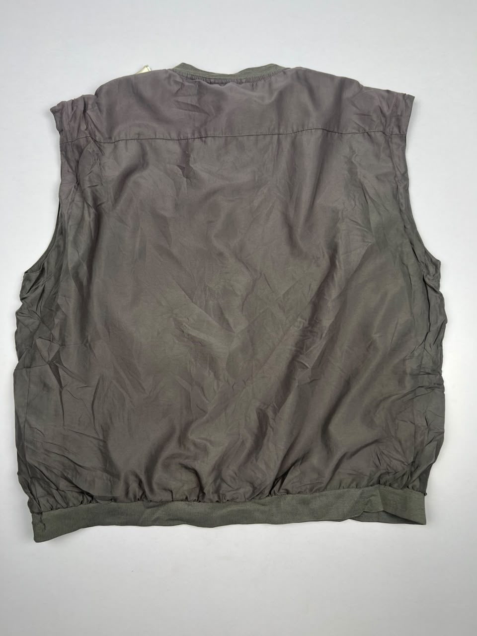 Vintage Sleeveless V-Neck Windbreaker Jacket