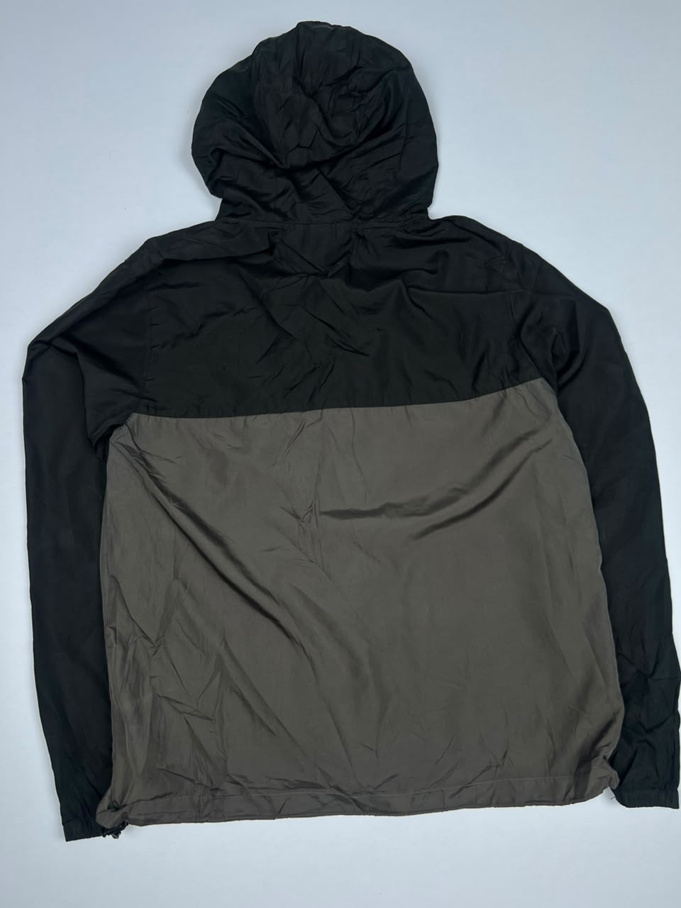 Two-Tone Hooded Zip-Up Windbreaker Jacket with Front Pockets