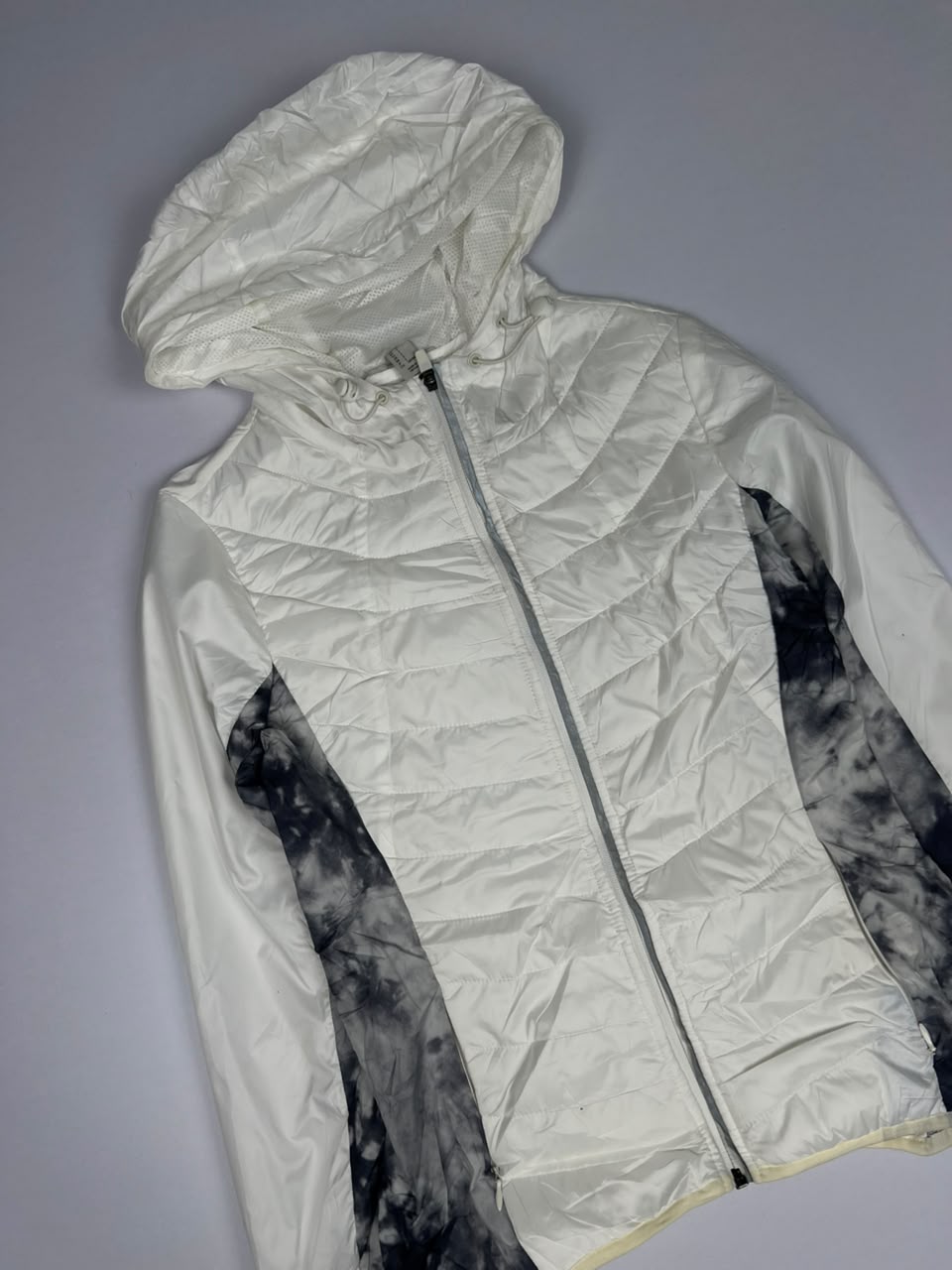 White Quilted Hooded Zip-Up Jacket with Black Tie-Dye Side Panels