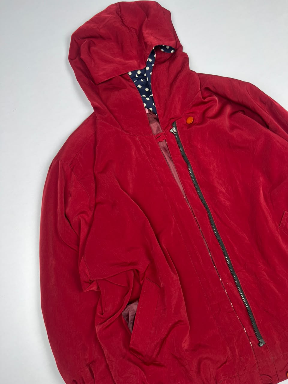 Vintage Red Hooded Zip-Up Jacket with Contrast Polka Dot Lining – Thriftwear ⚠️ No Zip