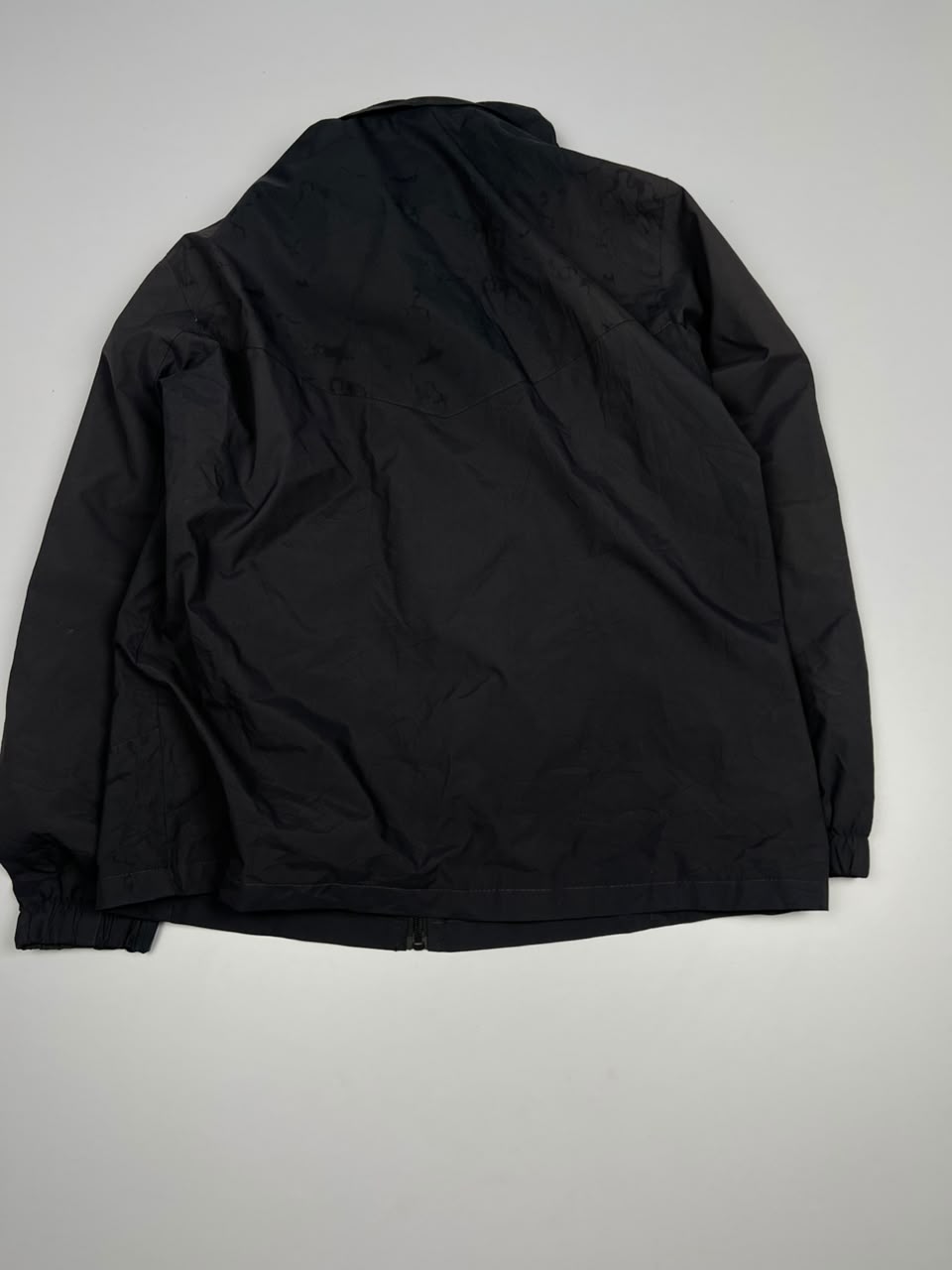 Hooded Outdoor Windbreaker Jacket with Zip Pockets ⚠️ Small Stain