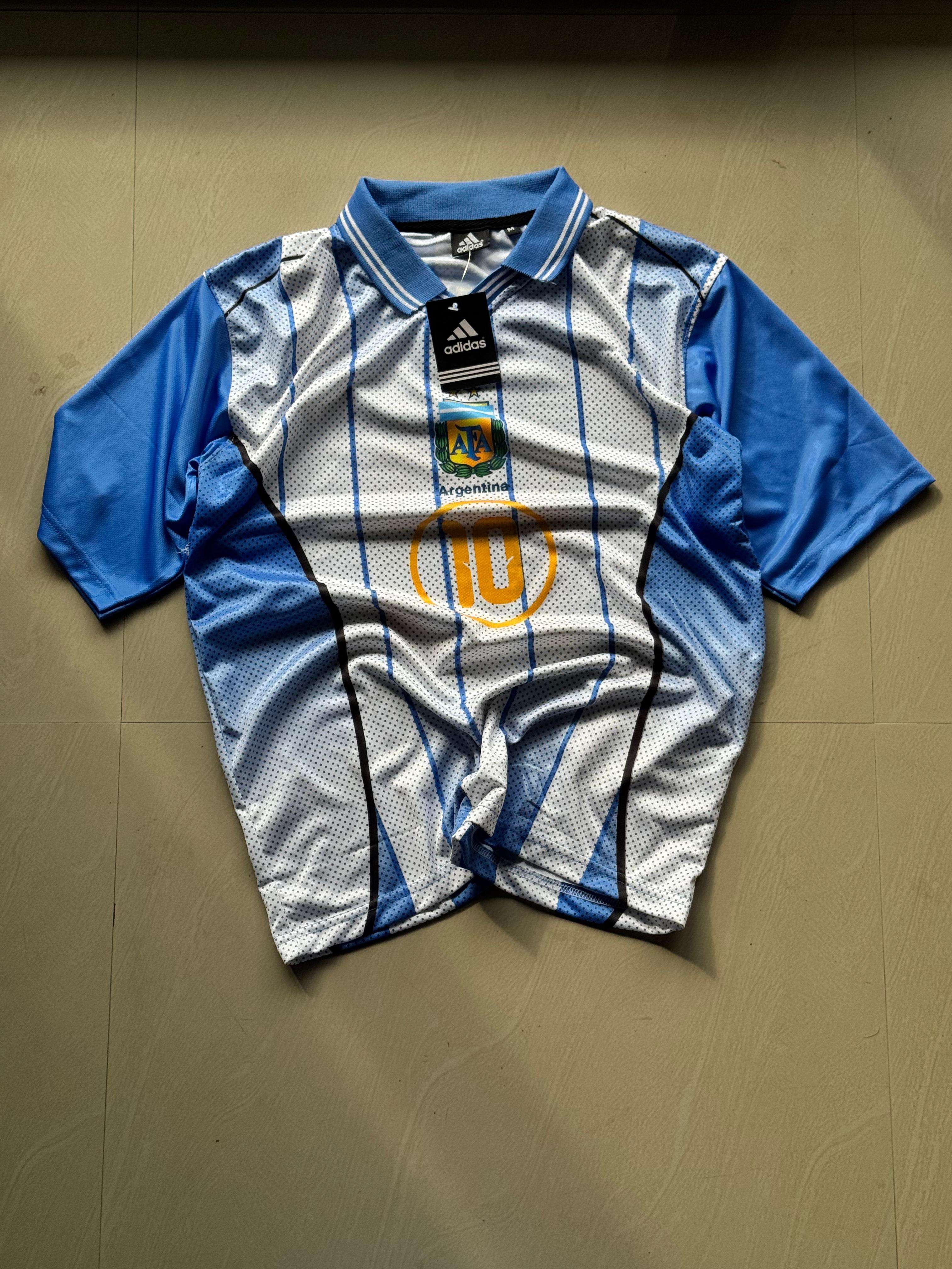 Argentina #10 Retro Football Jersey | 5 Sleeve | Premium Dry-Fit | The Final Fit 🇦🇷
