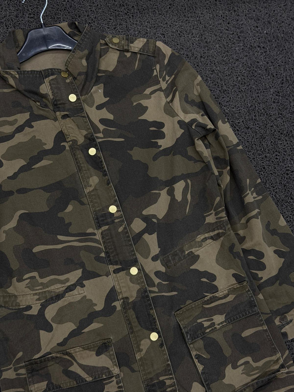 Military-Inspired Woodland Camo Multi-Pocket Utility Jacket