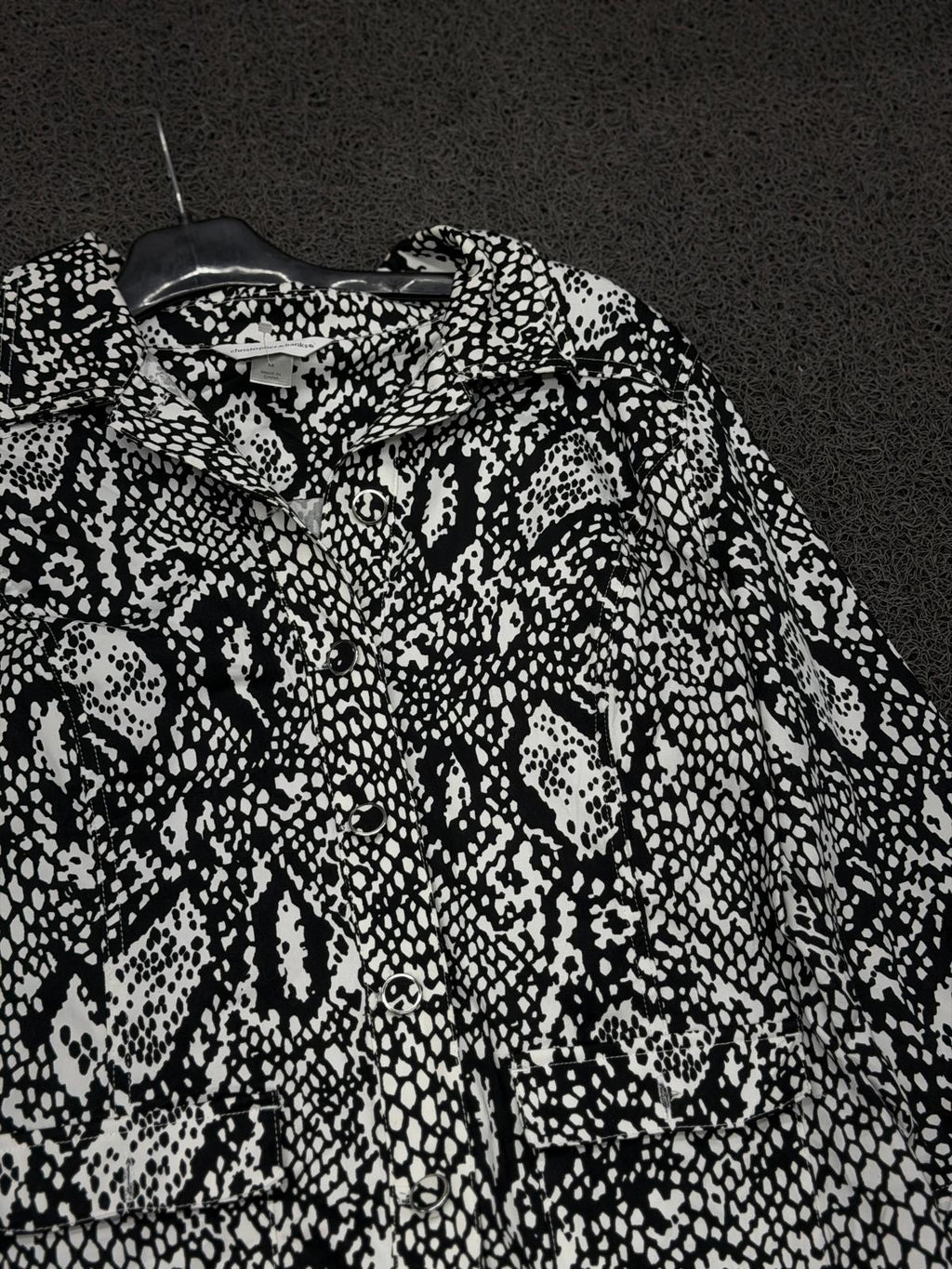 Wild Contrast Print Jacket