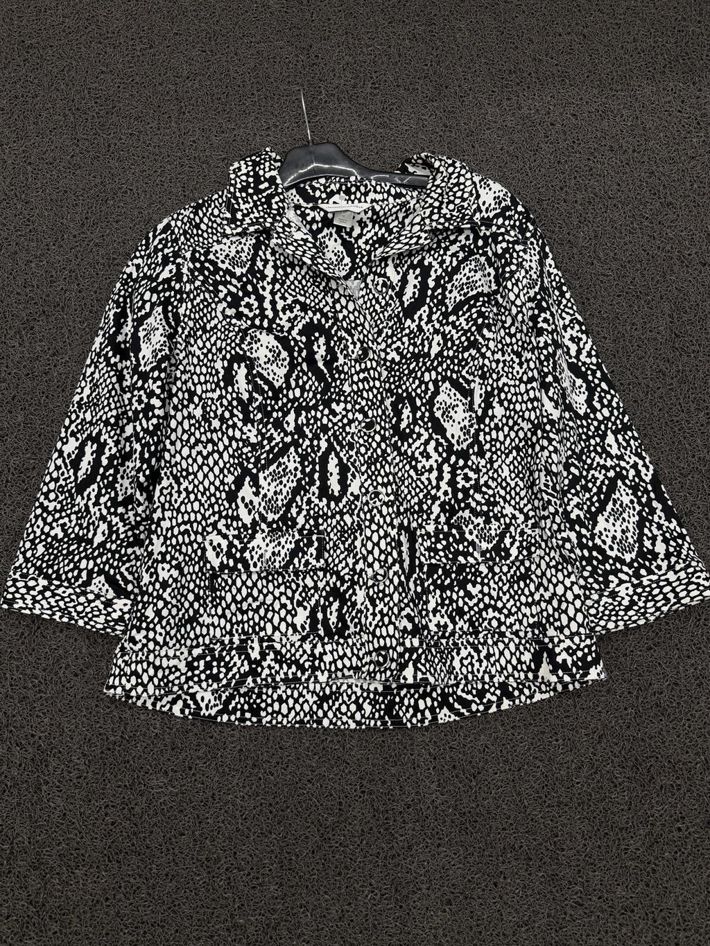 Wild Contrast Print Jacket