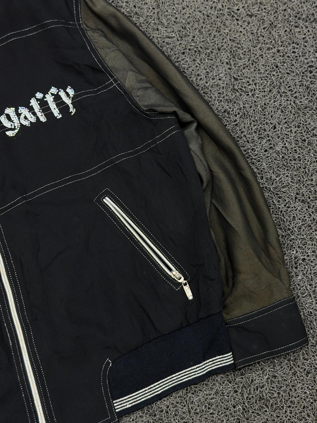 Black Contrast Zip-Up Jacket