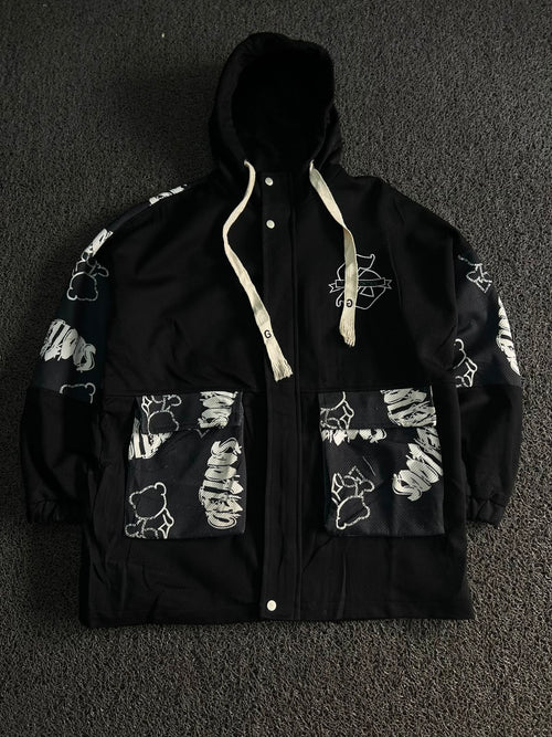 Black Graphic Hooded Utility Jacket – Oversized Streetwear Windbreaker with Multi Pocket Design ⚠️ No Zip