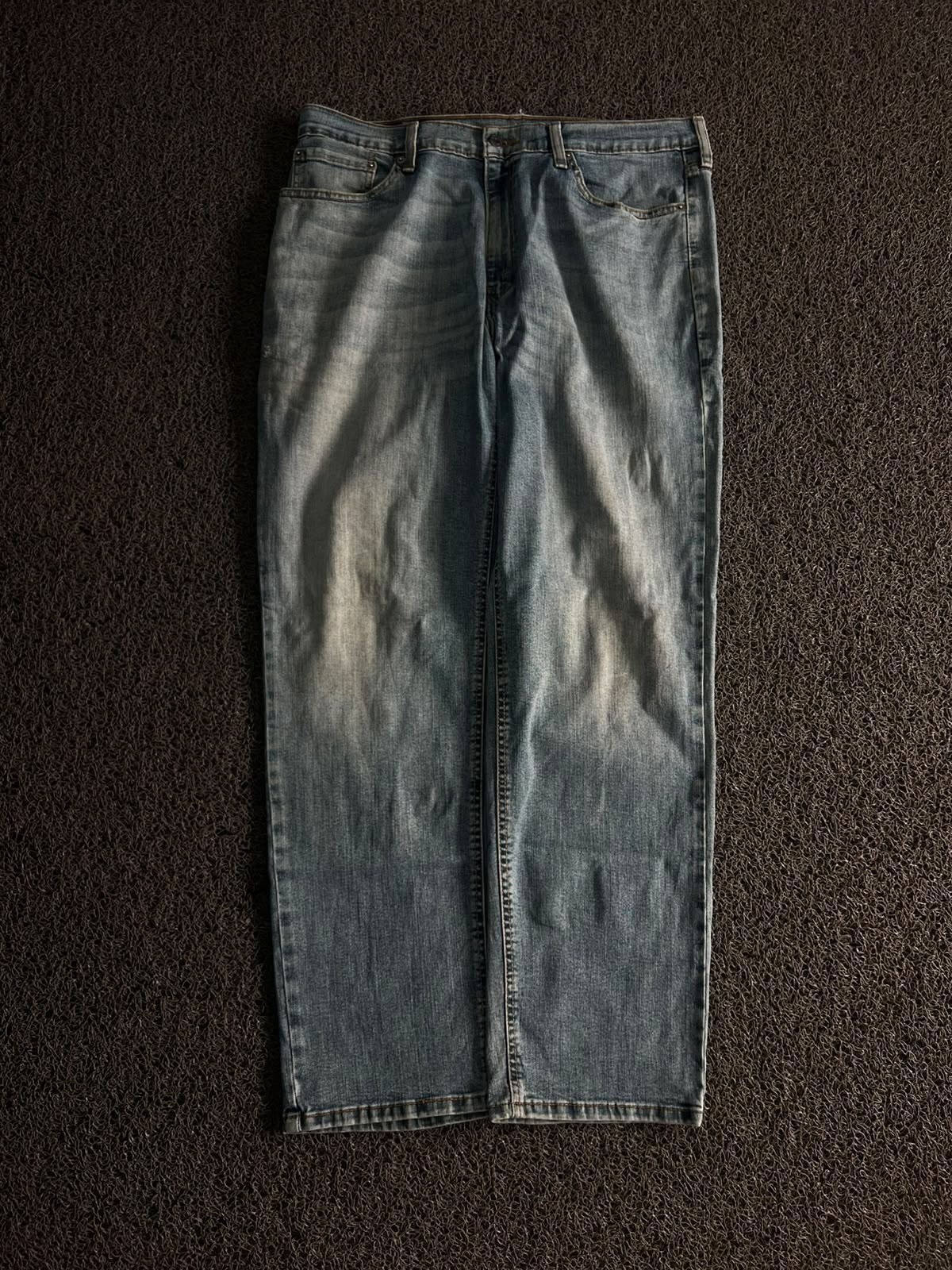 Vintage Washed Blue Denim Jeans – Relaxed Fit Classic 5-Pocket Jeans