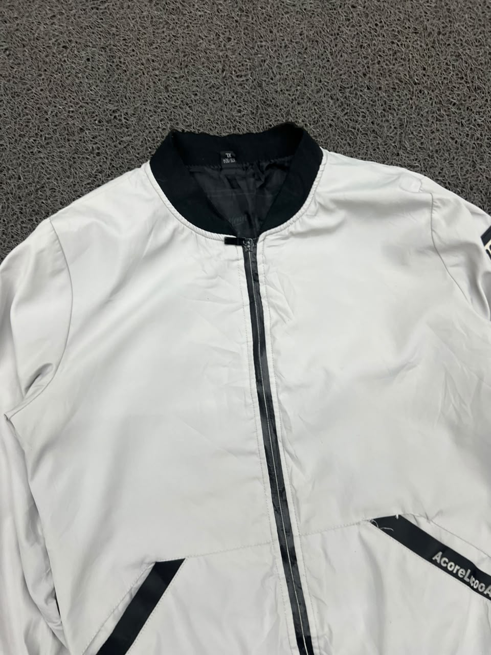 White & Black Lightweight Bomber Jacket – Full Zip Casual Windbreaker