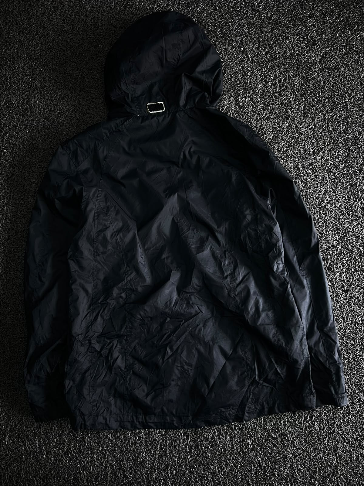 Vintage Hooded Lightweight Windbreaker Jacket with Zip Front & Drawstring Hood