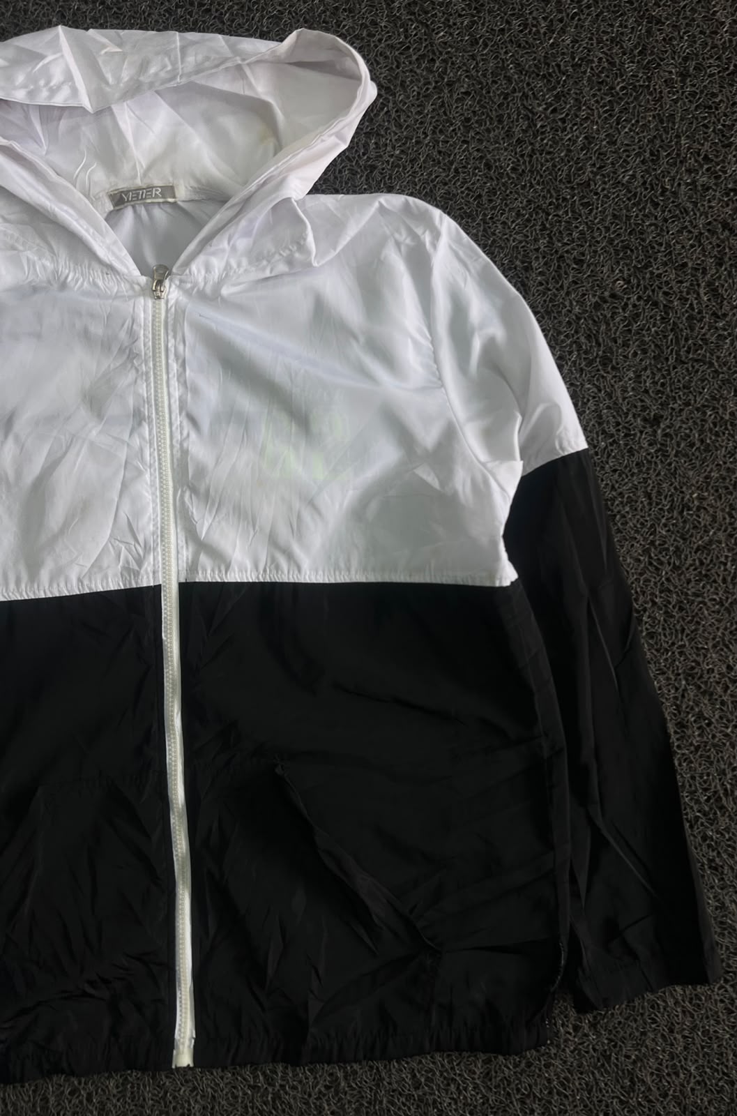 White & Black Colorblock Hooded Windbreaker Jacket with Full-Zip Front ⚠️ Small Stains