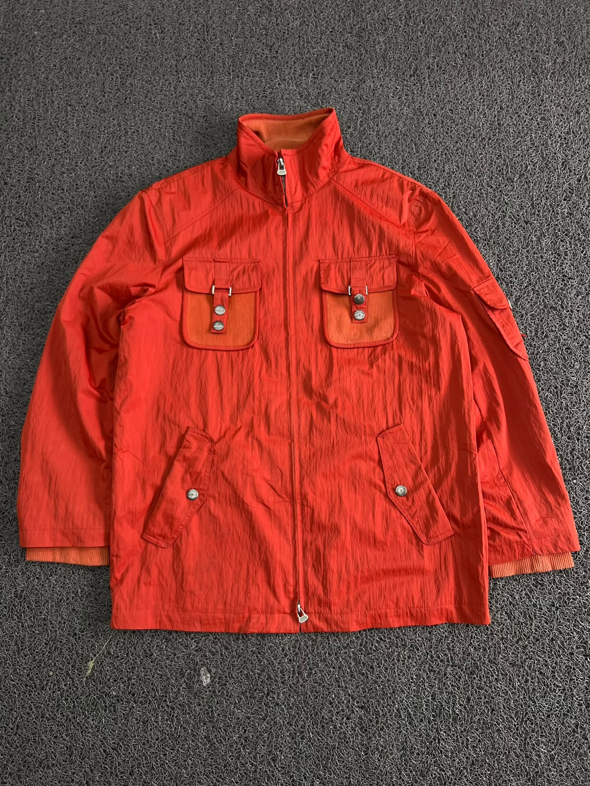 Vintage Utility Field Jacket with Multi-Pocket Design