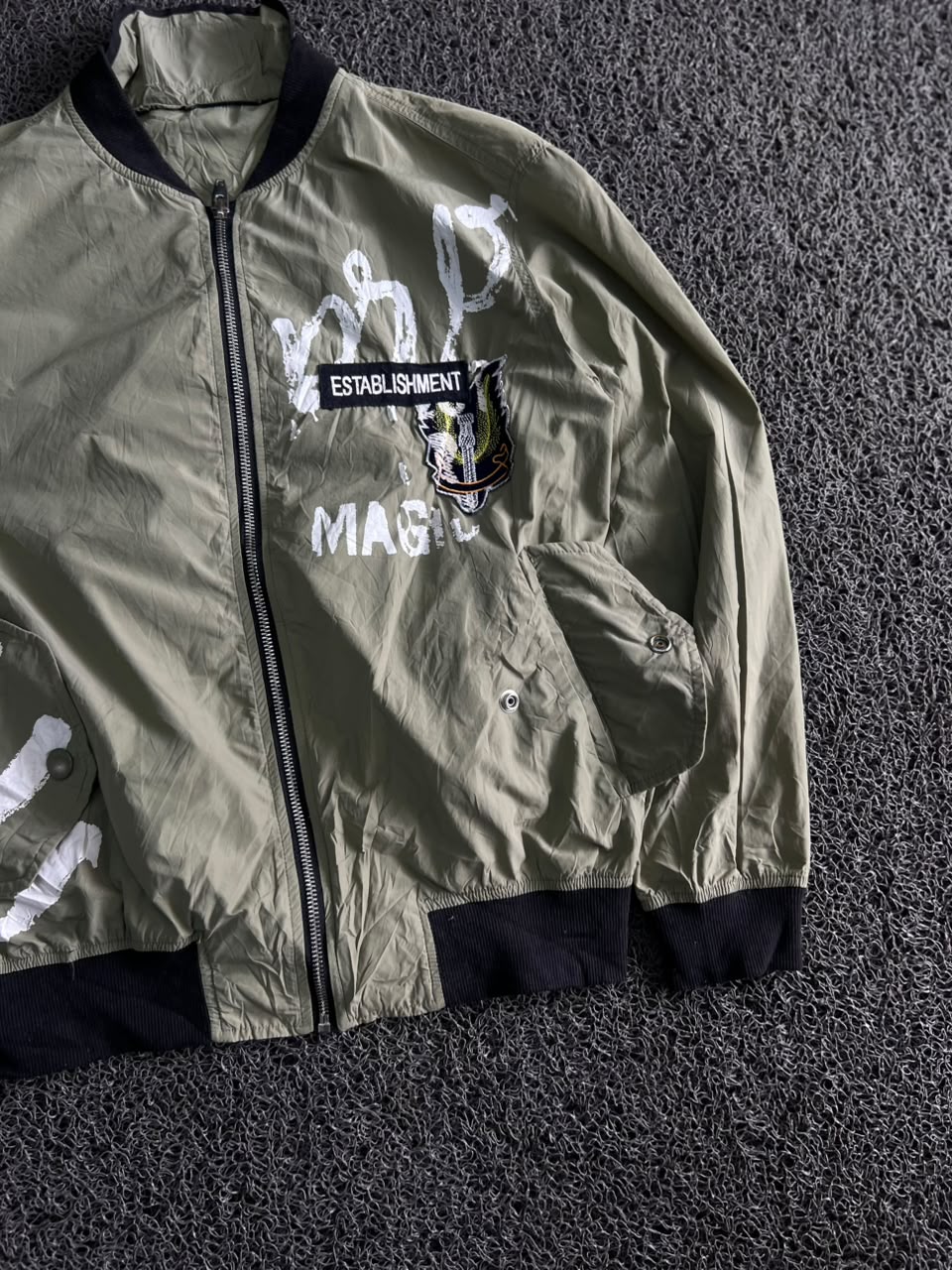 Graphic Bomber Jacket – Lightweight Zip-Up