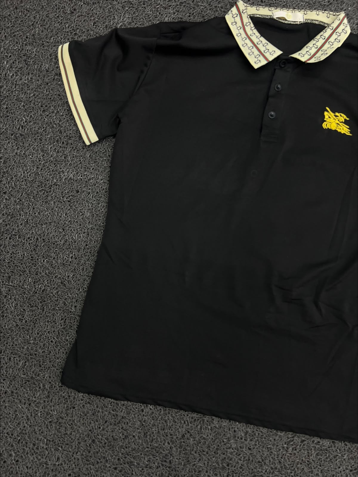 Polo T-Shirt with Printed Contrast Collar, Sleeve Piping & Yellow Chest Logo – Short Sleeve