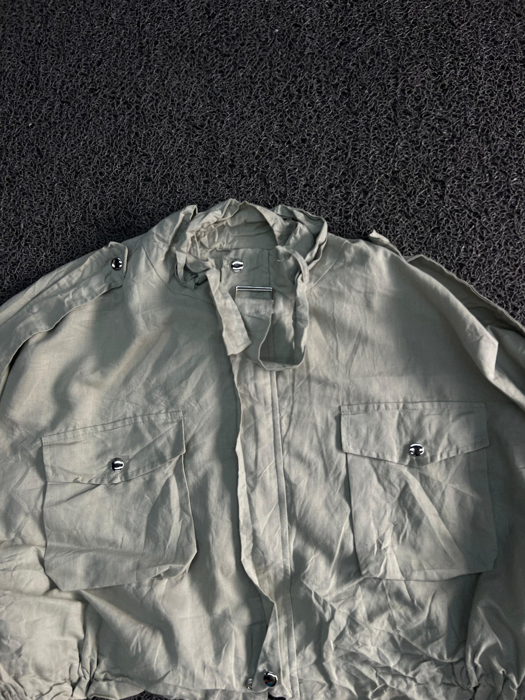 Utility Crop Jacket with Dual Flap Pockets
