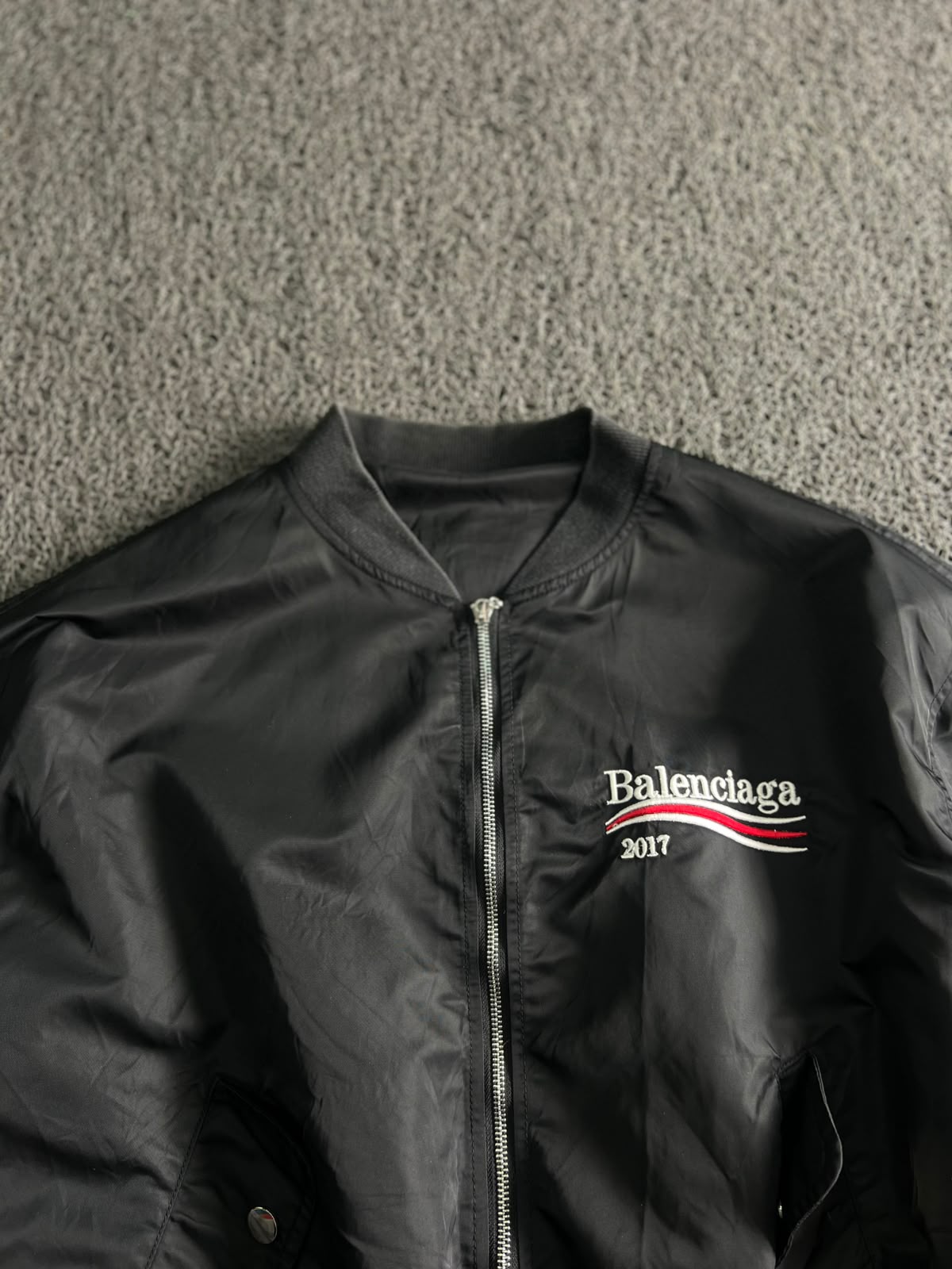 Balenciaga 2017 Logo Black Bomber Jacket – Zip-Up