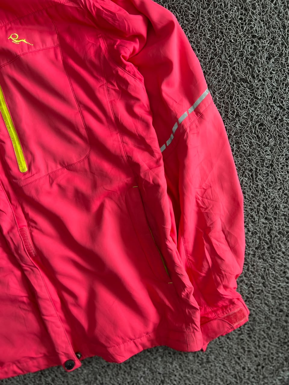 Pink Hooded Outdoor Waterproof Jacket