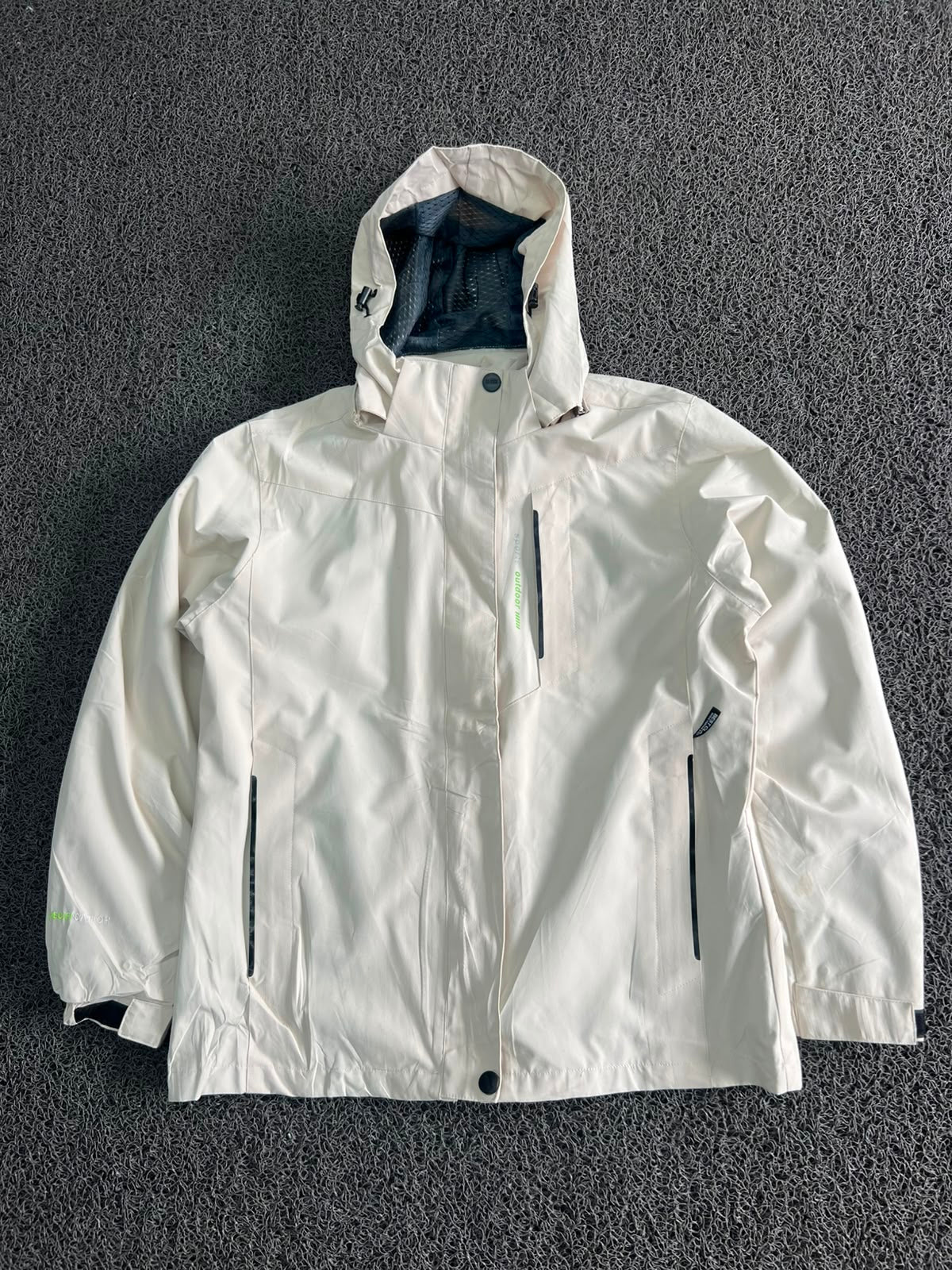 Outdoor Performance Hooded Waterproof Jacket ⚠️ Small Stains