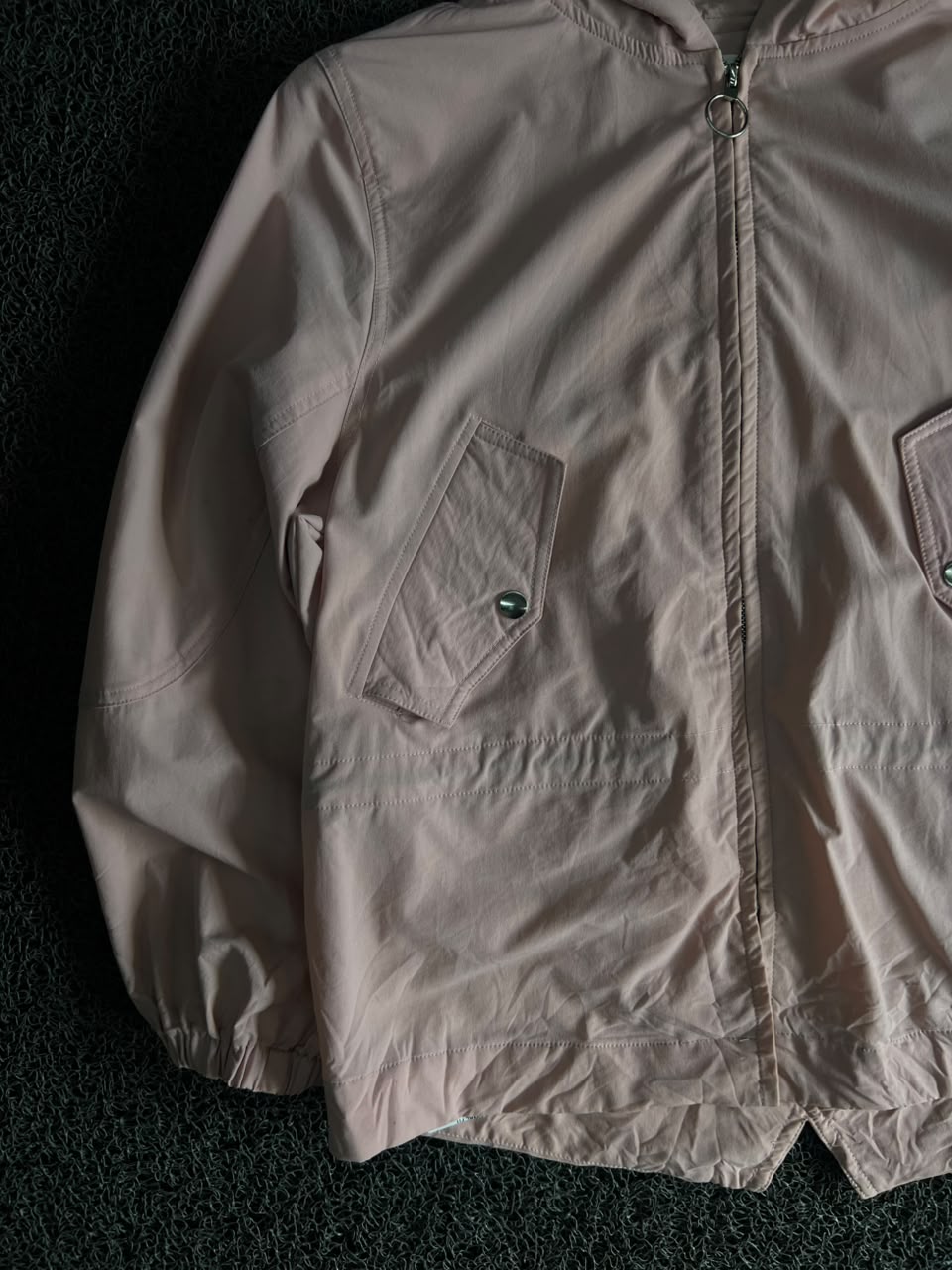 Vintage Blush Pink Hooded Windbreaker Jacket – Lightweight Zip-Up with Utility Pockets