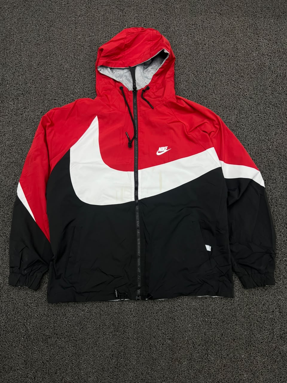 Nike Reversible Hooded Windbreaker Jacket – Red/Black & Grey Double-Sided Full Zip Jacket
