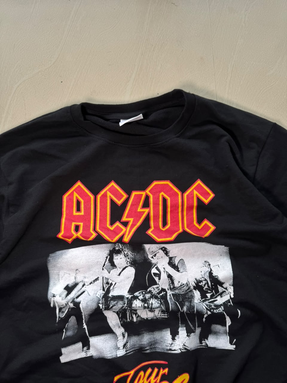 AC/DC Tour '88 Graphic Band T-Shirt – Black Vintage Rock Tee