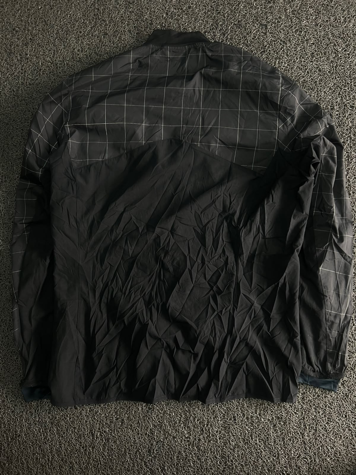 Adidas Checkered Windbreaker Jacket with Full-Zip Front & Stand Collar ⚠️ Small Stains