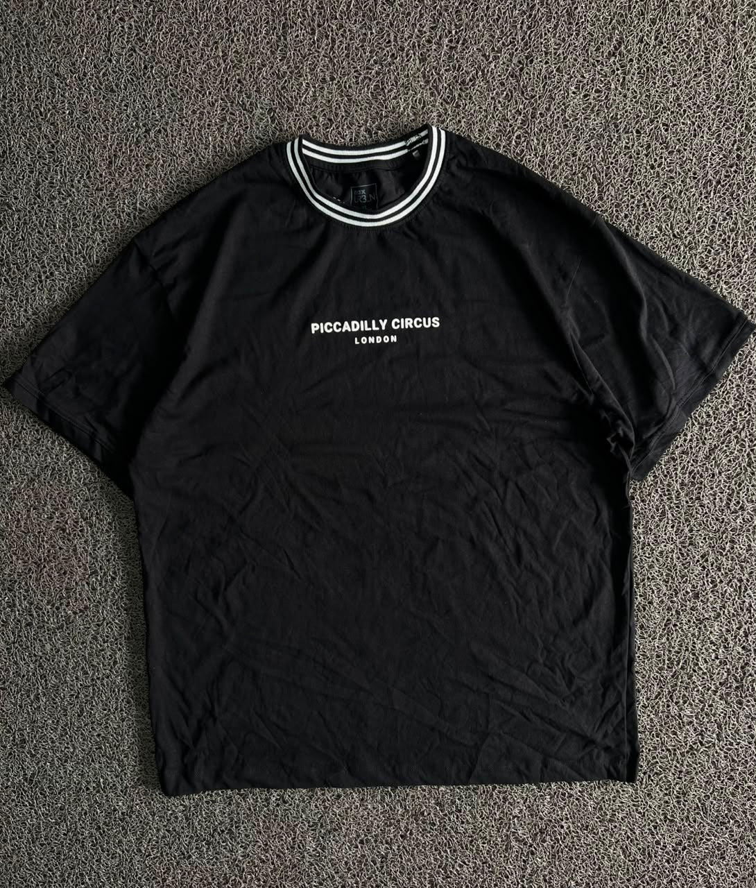 Piccadilly Circus London Black Graphic T-Shirt – Men's Oversized Crew Neck Tee