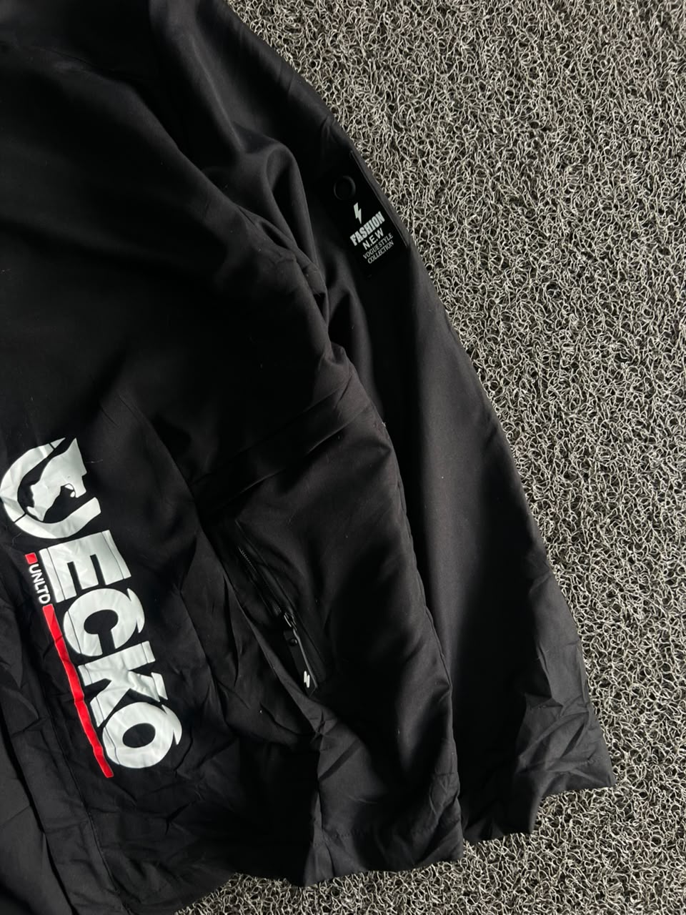 Vintage ECKO Black Hooded Windbreaker Jacket