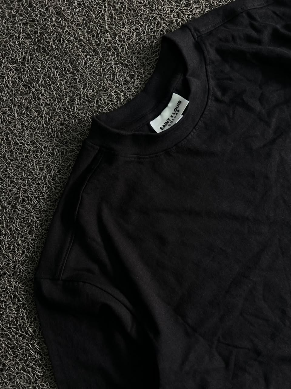 Saint Louis Plain Black Crew Neck T-Shirt