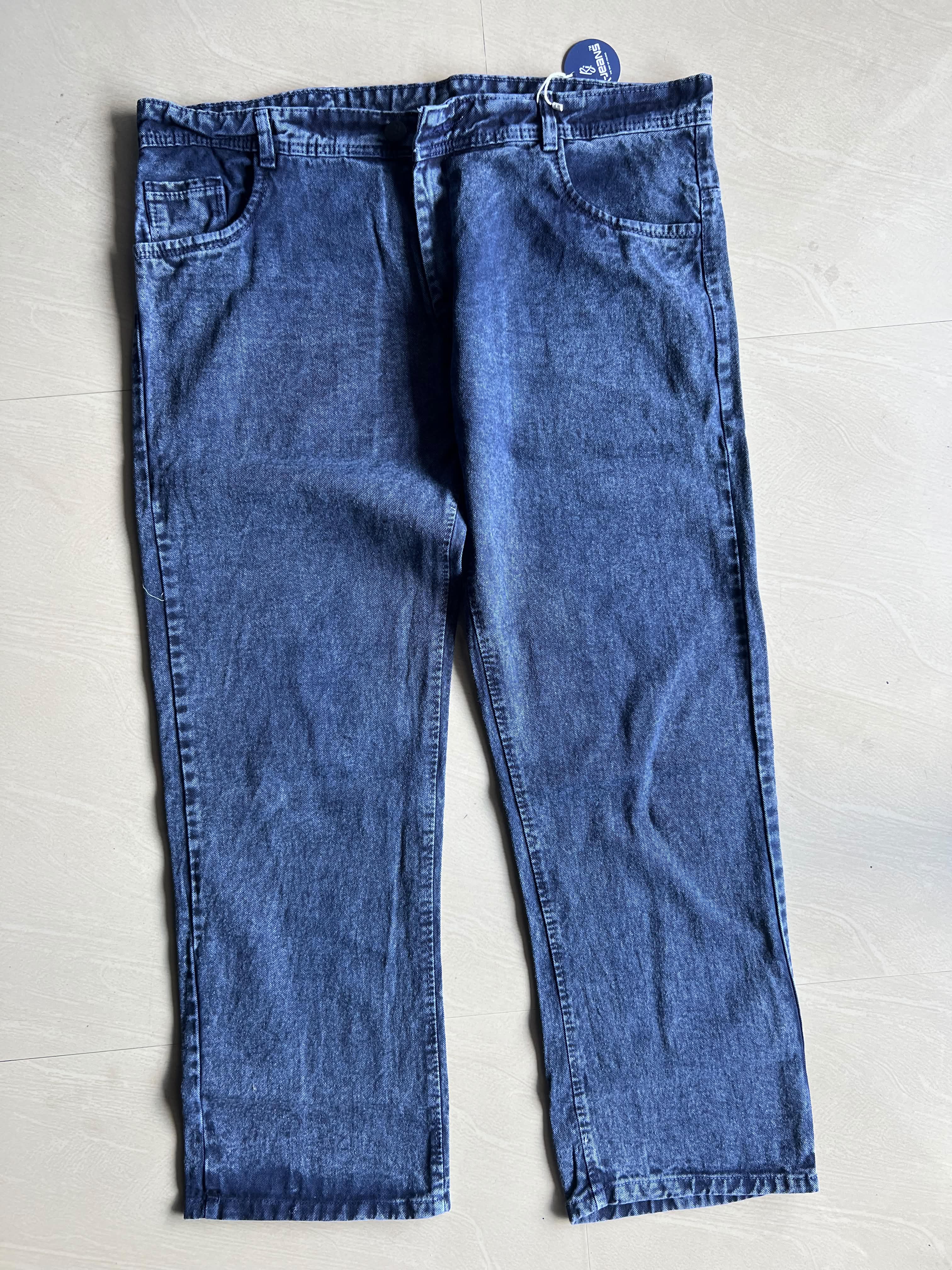 Vintage Wash Blue Denim Jeans – Relaxed Fit