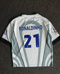 Nike Paris Saint-Germain 2003–04 Away Jersey – Ronaldinho #21 | White/Grey | Five Sleeve Football Jersey