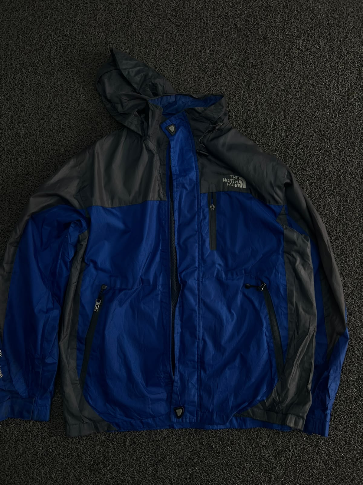 The North Face Outdoor Hiking Shell Jacket – Two-Tone ⚠️ Zip Damage
