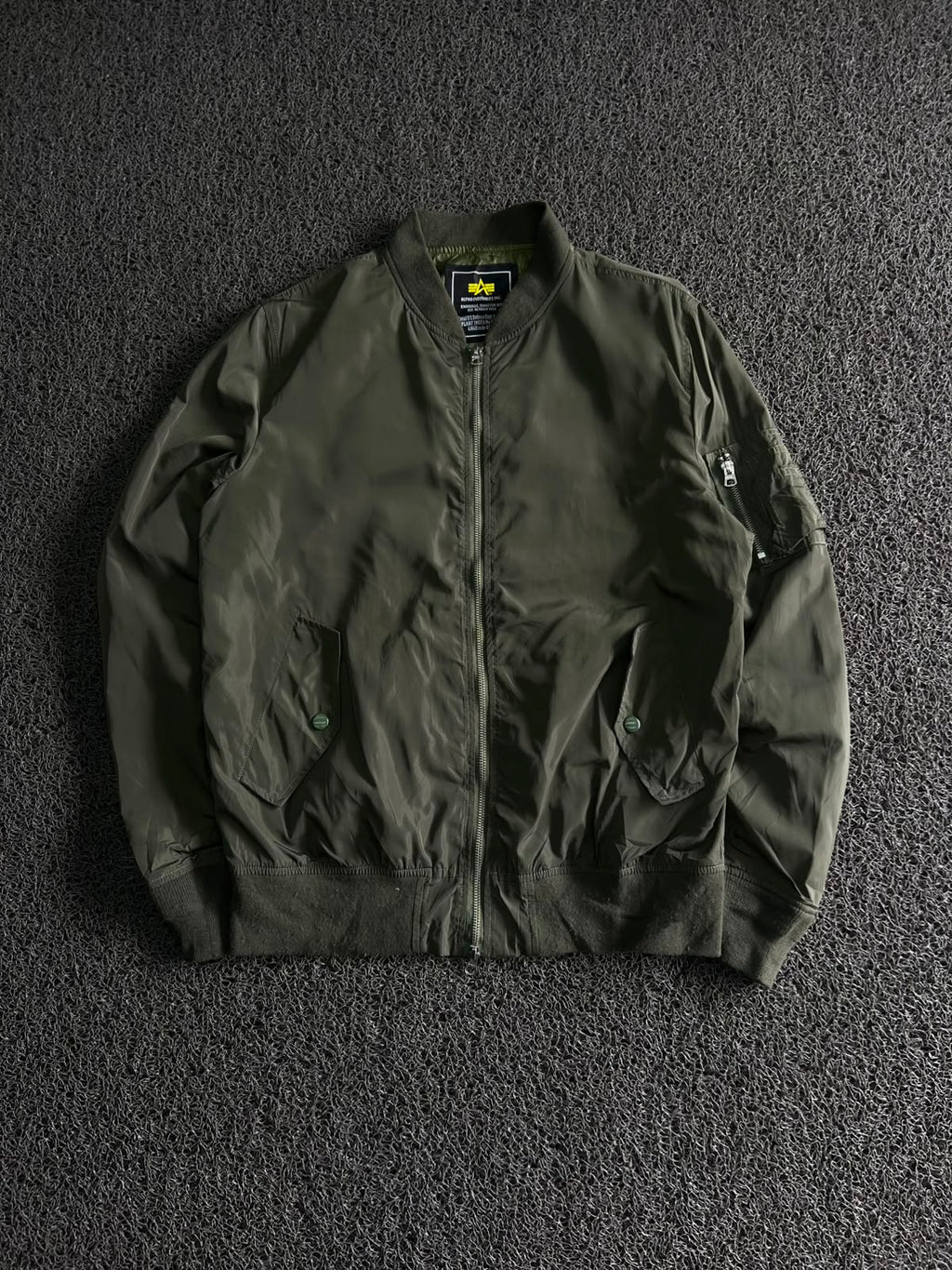 Vintage Alpha Industries Olive Bomber Jacket – Ribbed Trim