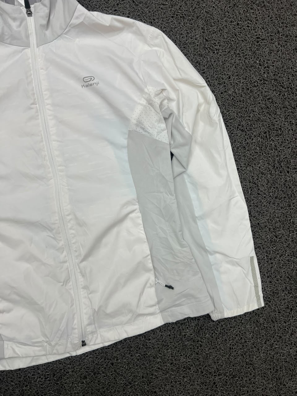 Kalenji Lightweight Hooded Running Windbreaker Jacket – White & Grey Full Zip