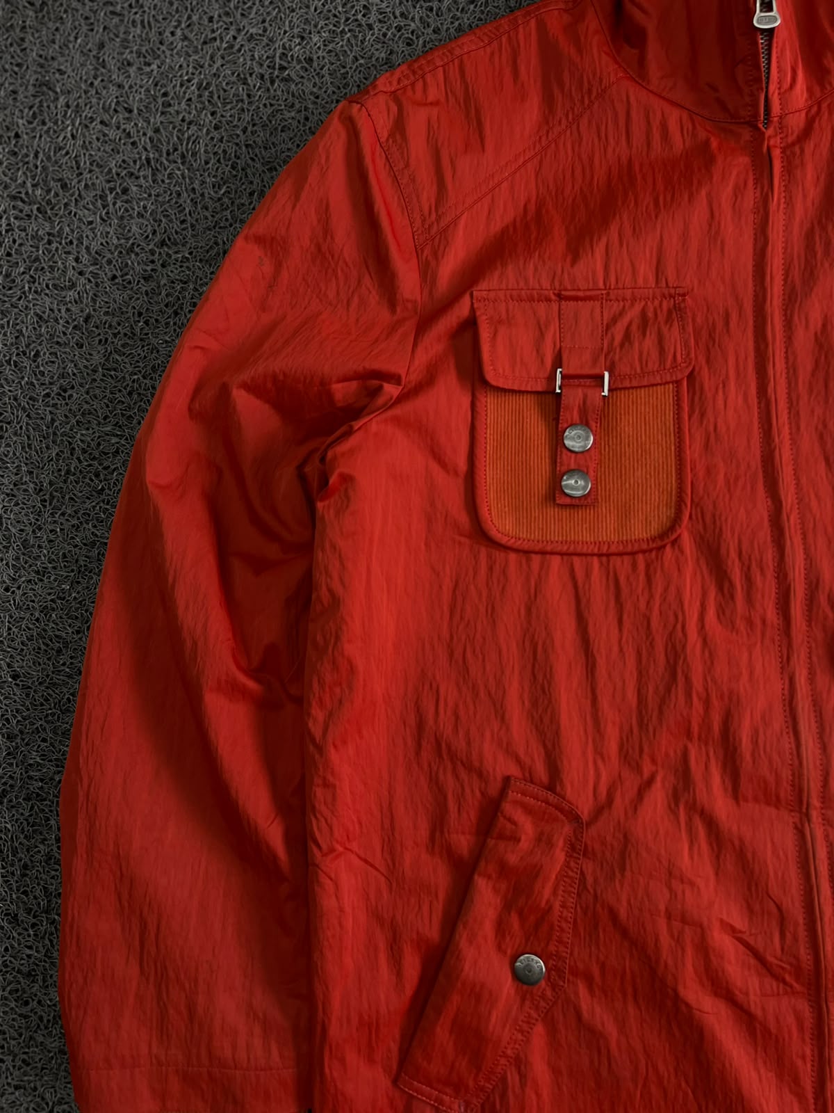 Vintage Utility Field Jacket with Multi-Pocket Design
