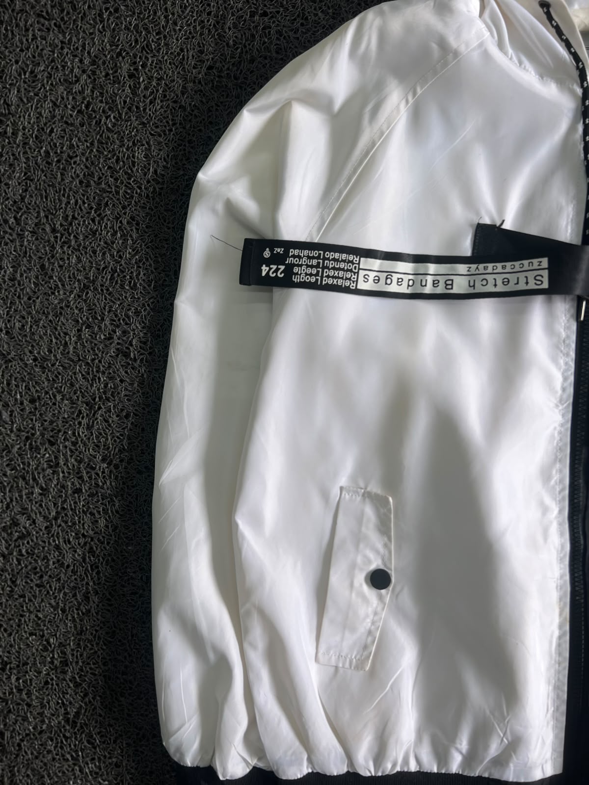 Vintage Black & White Full Zip Hooded Windbreaker Jacket ⚠️ Small Stains