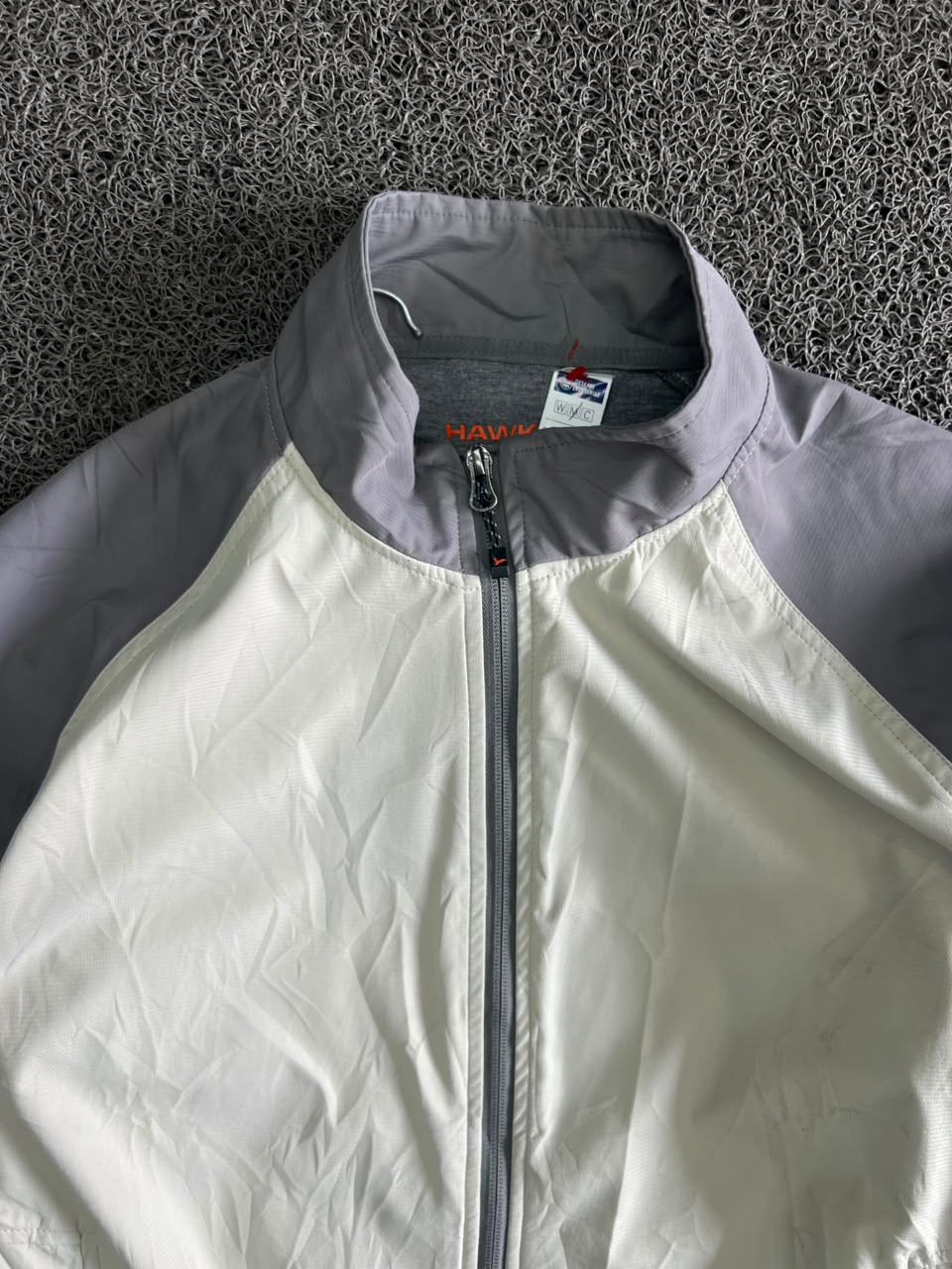 Two-Tone Lightweight Zip-Up Jacket ⚠️ Small Stains