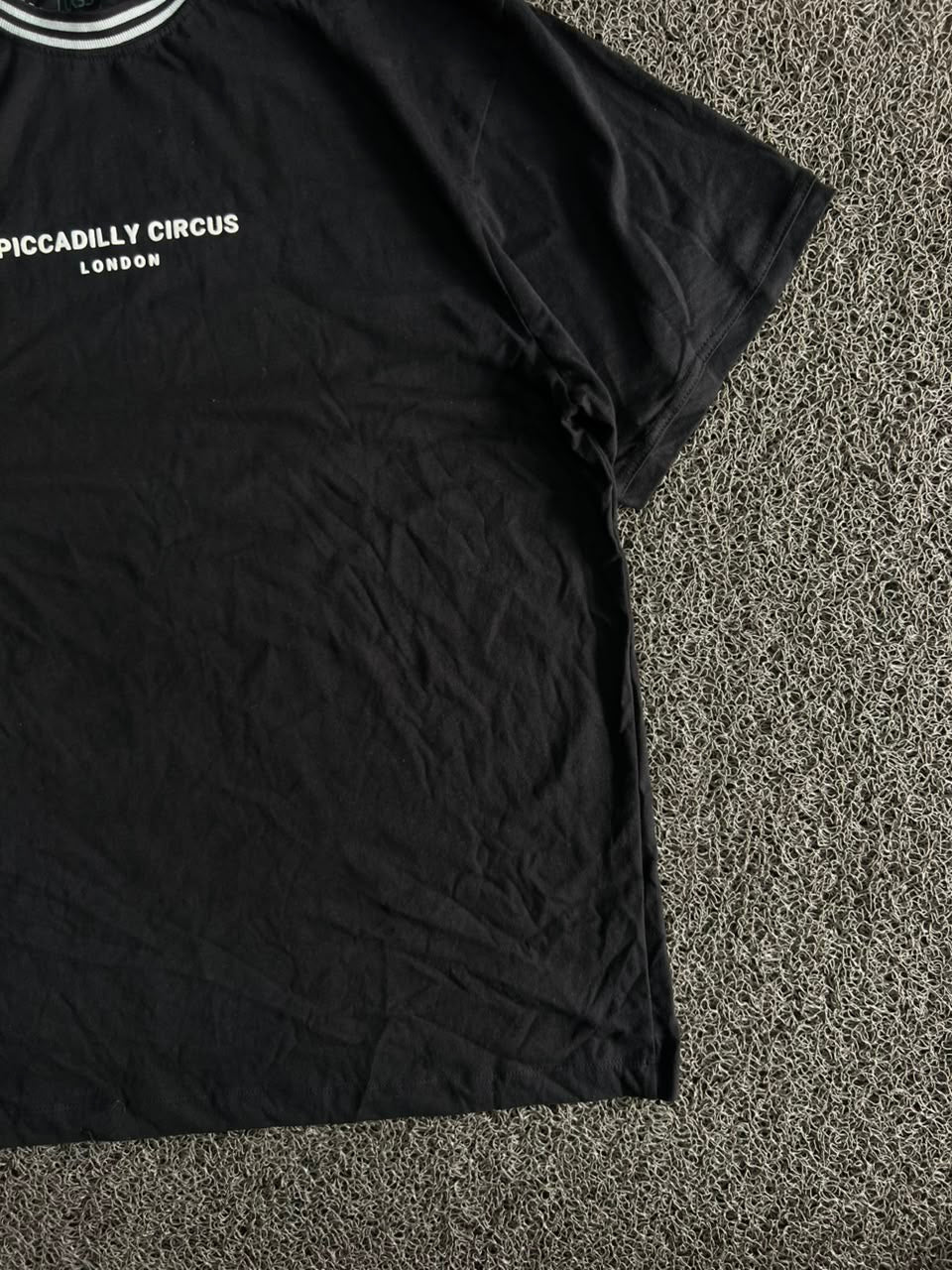 Piccadilly Circus London Black Graphic T-Shirt – Men's Oversized Crew Neck Tee