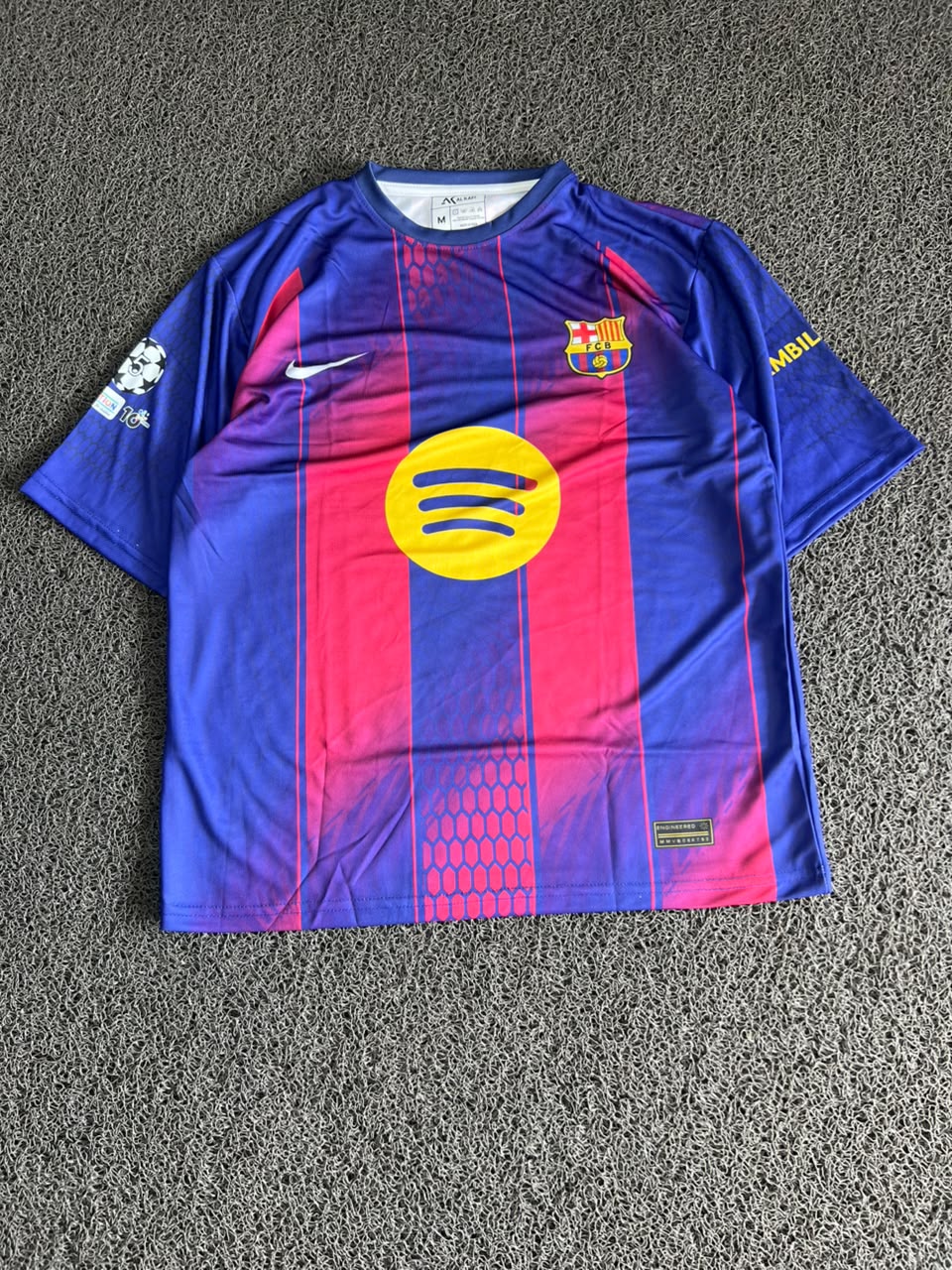 FC Barcelona 2024/25 Home Jersey – Lamine Yamal #10 | Blue & Red Football Five Sleeve Jersey