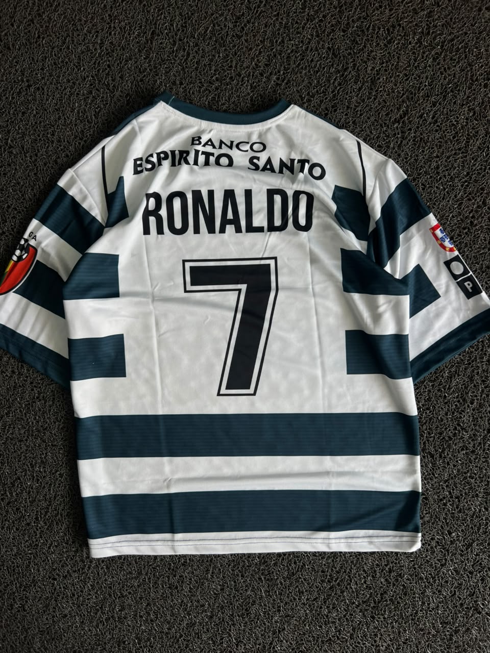 Cristiano Ronaldo #7 Sporting CP 2002-03 Home Jersey – Green & White Striped Reebok Football Five Sleeve Jersey
