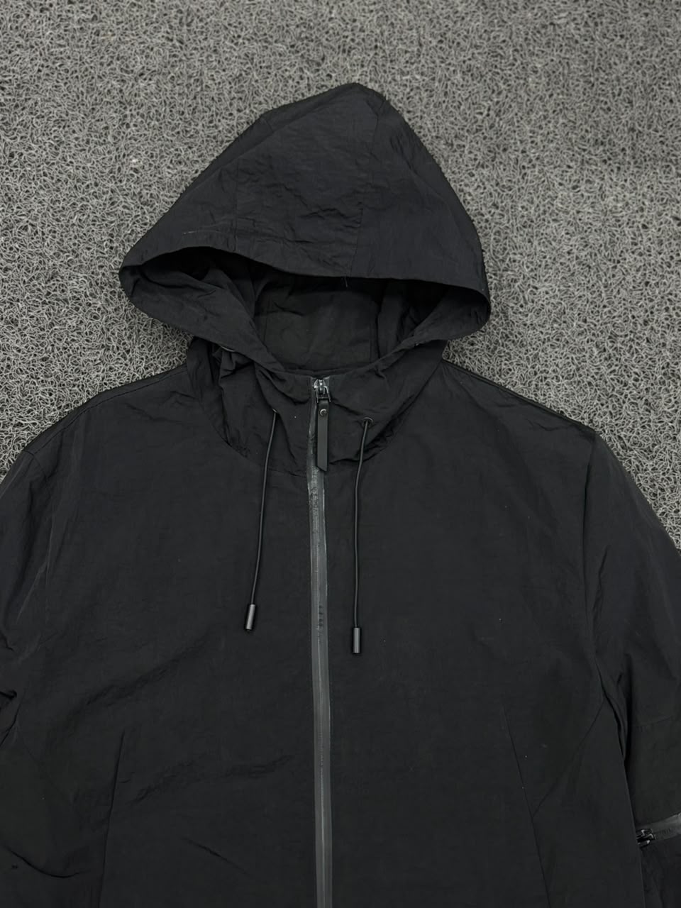 Men's Black Hooded Longline Tech Parka Jacket – Lightweight Full-Zip Windbreaker