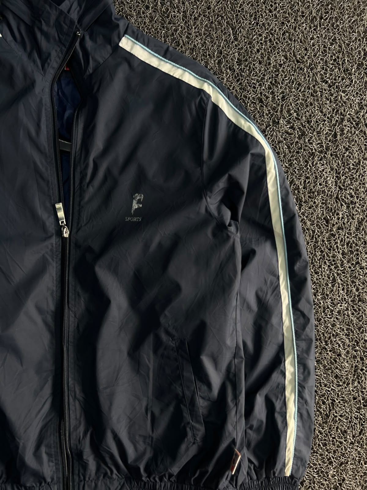Sports Track Jacket – Full Zip Windbreaker | Zip Damaged ⚠️