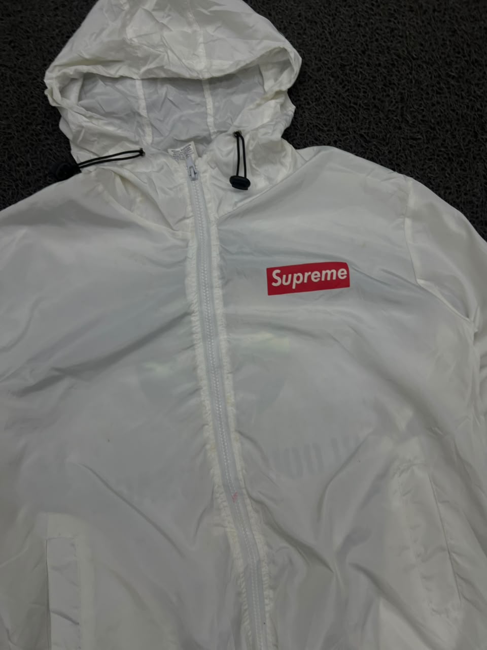 Supreme White Lightweight Hooded Windbreaker Jacket ⚠️ Small Stain