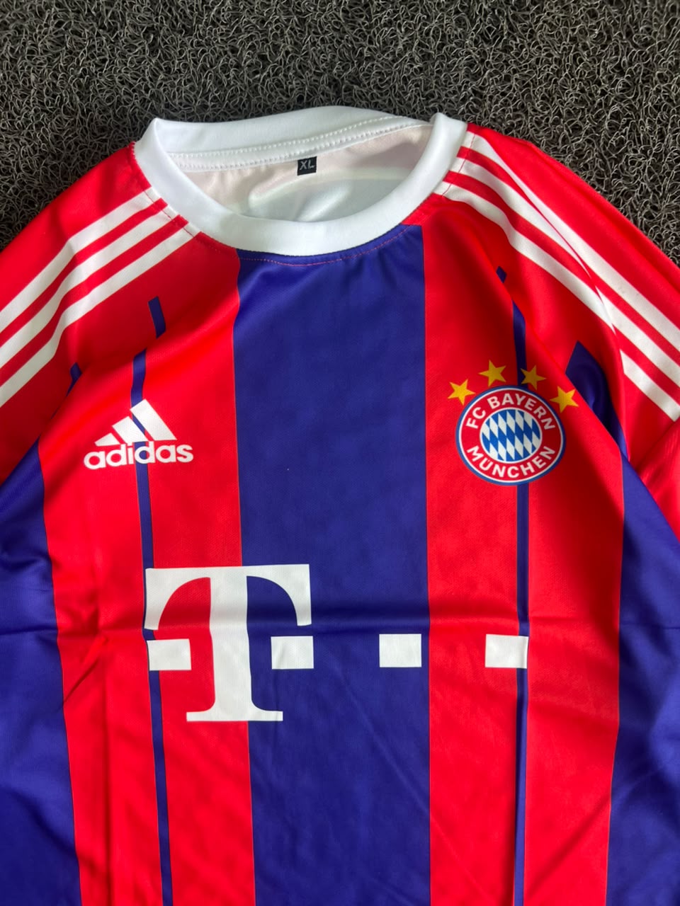 Bayern Munich Toni Kroos #39 Football Five Sleeve Jersey