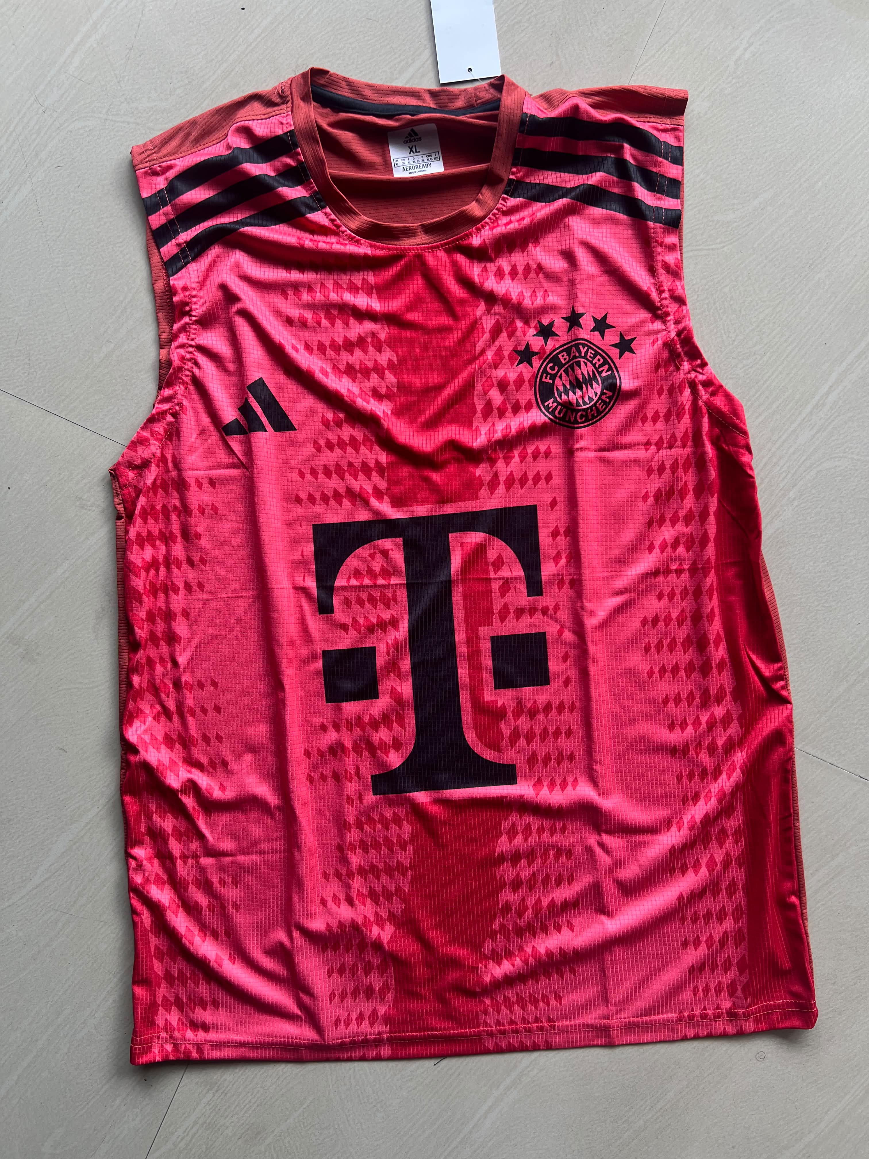 FC Bayern Munich Pink Sleeveless Training Jersey